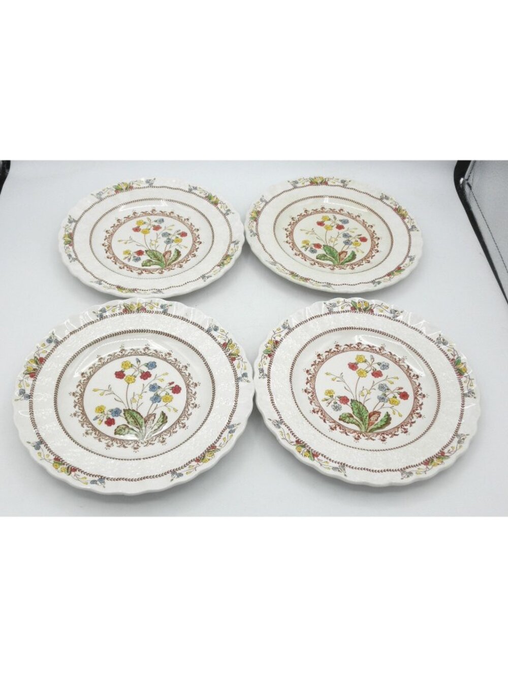 Cowslip by Spode 7-7/8 In. Salad Plates Set of 4 Pattern Code: SP COW CRAZED